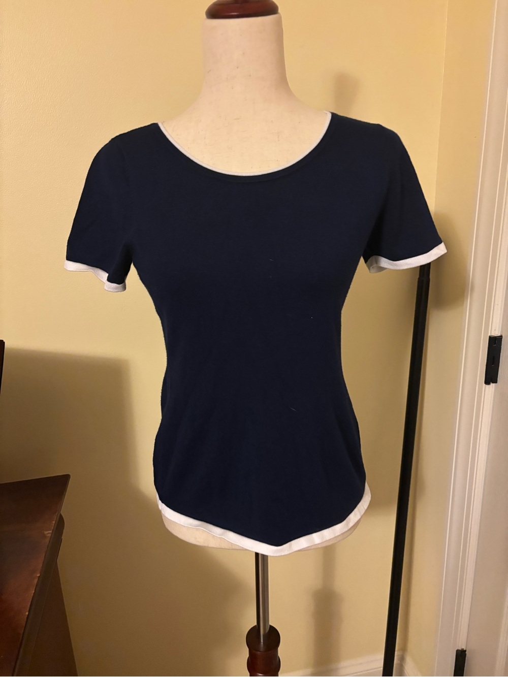 White House Black MArket Navy Short Sleeve Sweater Tee with White Trim